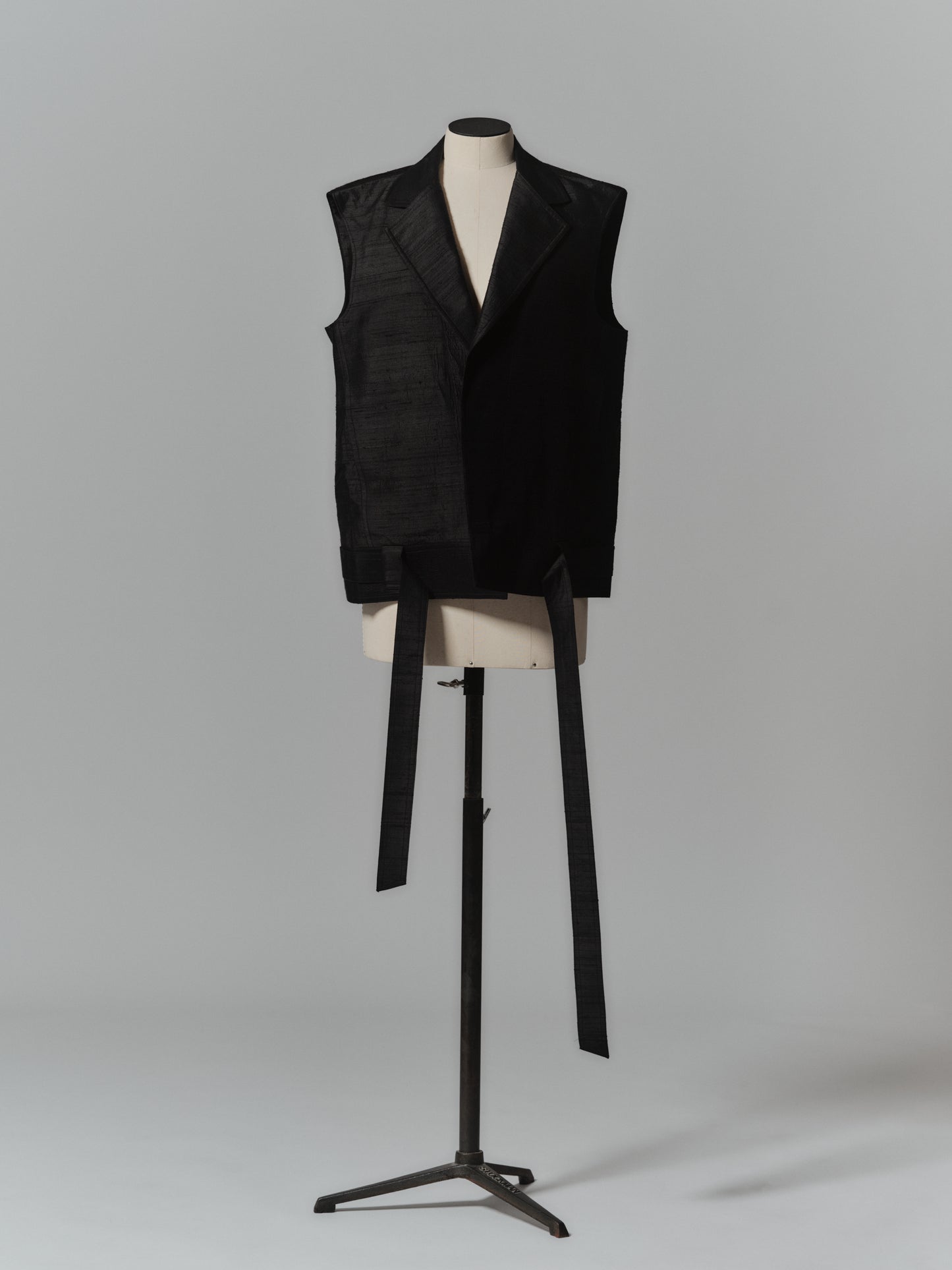 Anchor Vest